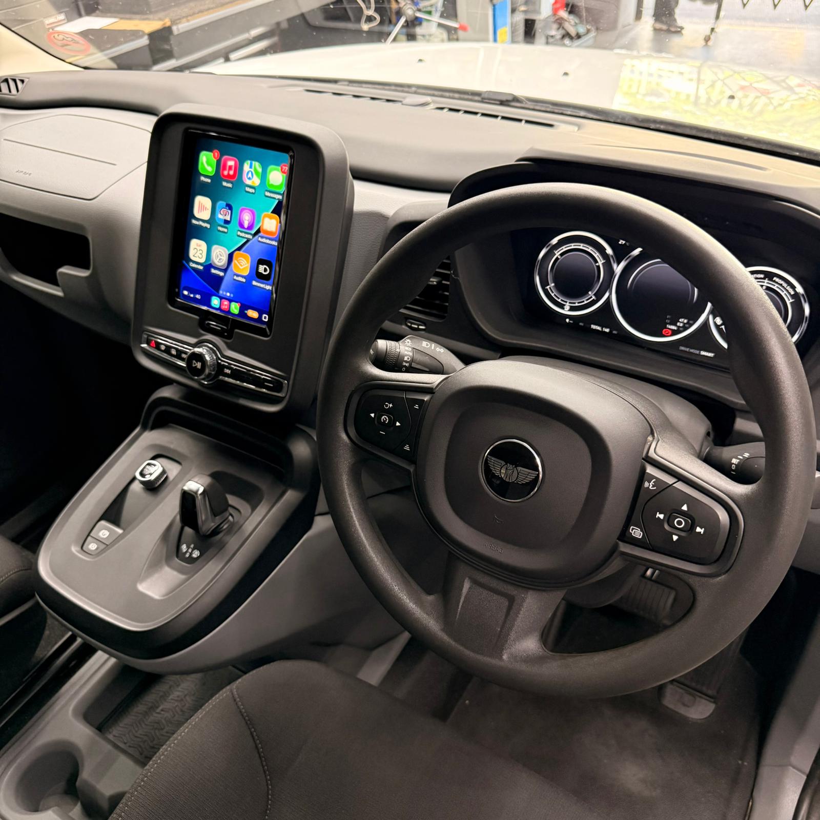 APPLE CAR PLAY AND ANDROID AUTO FOR LEVC TXE & VN5 TAXI