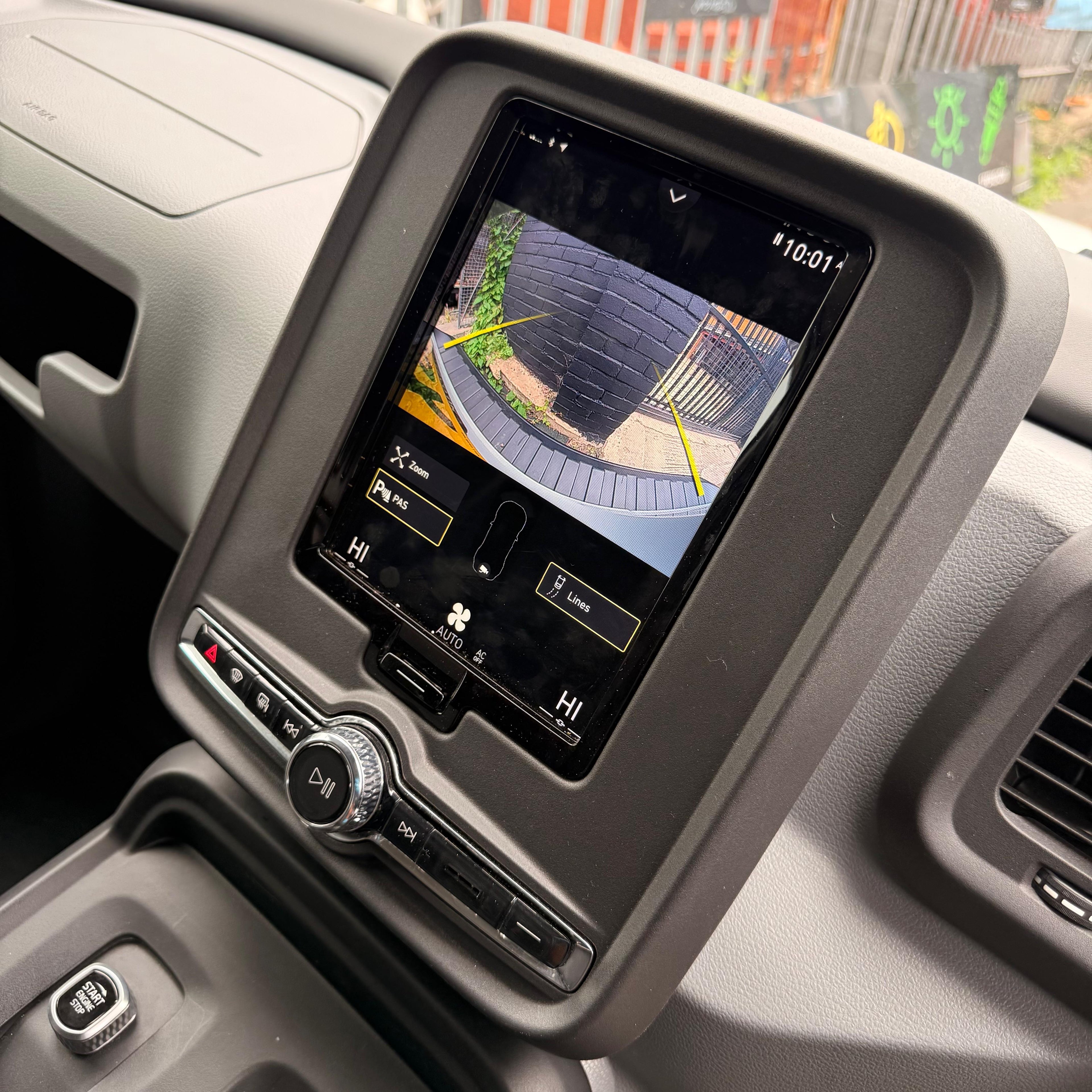 APPLE CAR PLAY AND ANDROID AUTO FOR LEVC TXE & VN5 TAXI